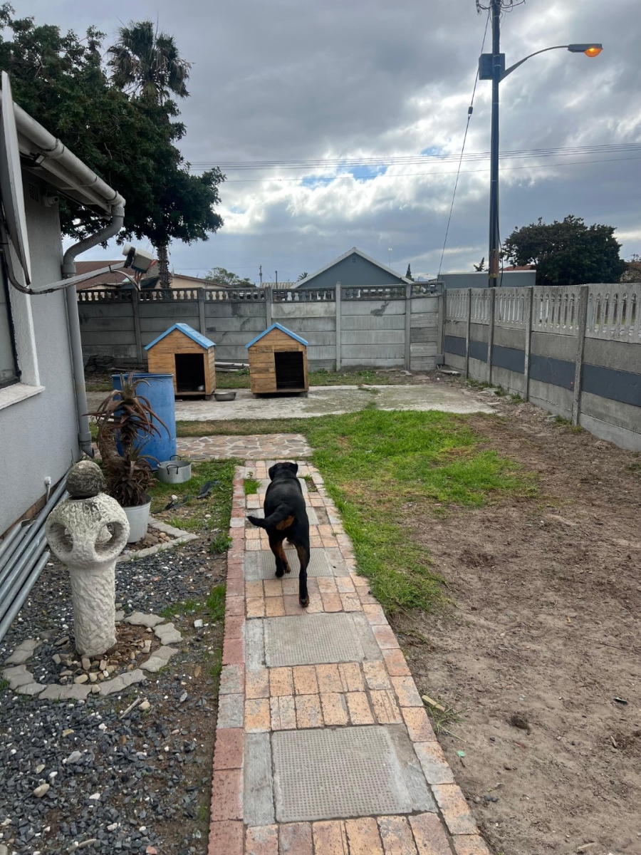 To Let 3 Bedroom Property for Rent in Nooitgedacht Western Cape
